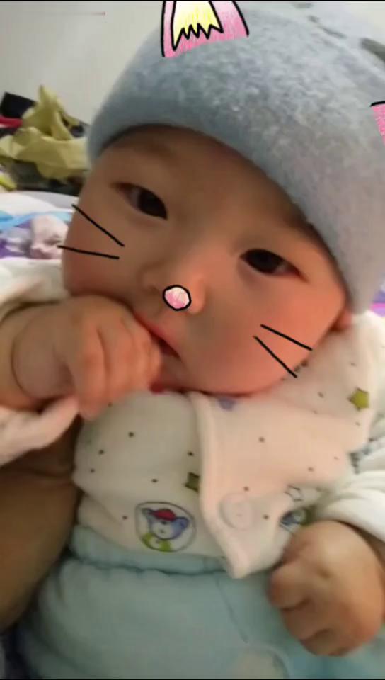 可愛的小寶寶,快來看看吧