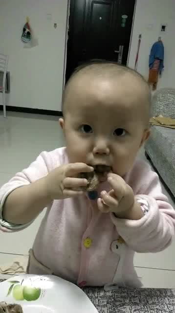 可愛寶寶抗病日記,網友 看著胖了點,真好