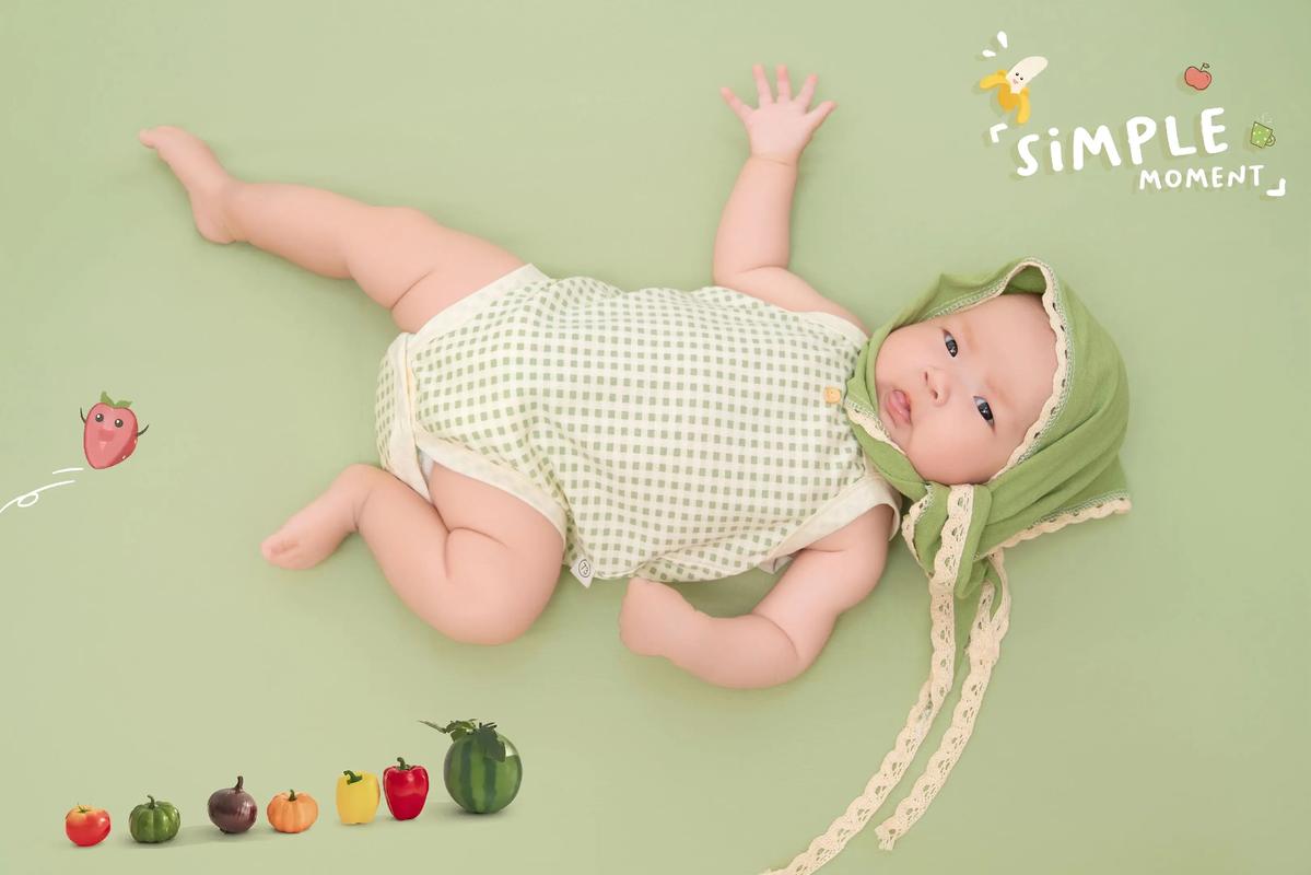 #寶寶百天照寫(xiě)真 可愛(ài)寶貝,愿寶貝健康快樂(lè)成長(zhǎng)