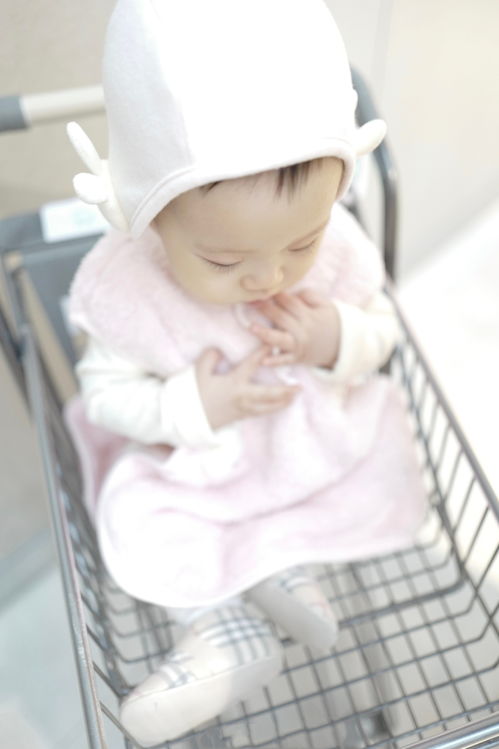 夏洛特煩惱 秋雅首曬女兒正面照,一周歲小米眼眸清澈靈動可愛